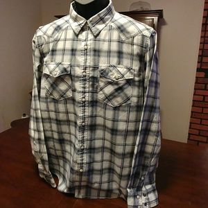 American Eagle Outfitters shirt.